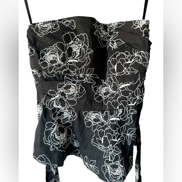 White House Black Market Floral Embroidered Bustier Top NWT Sz 2 - Picture 6 of 14